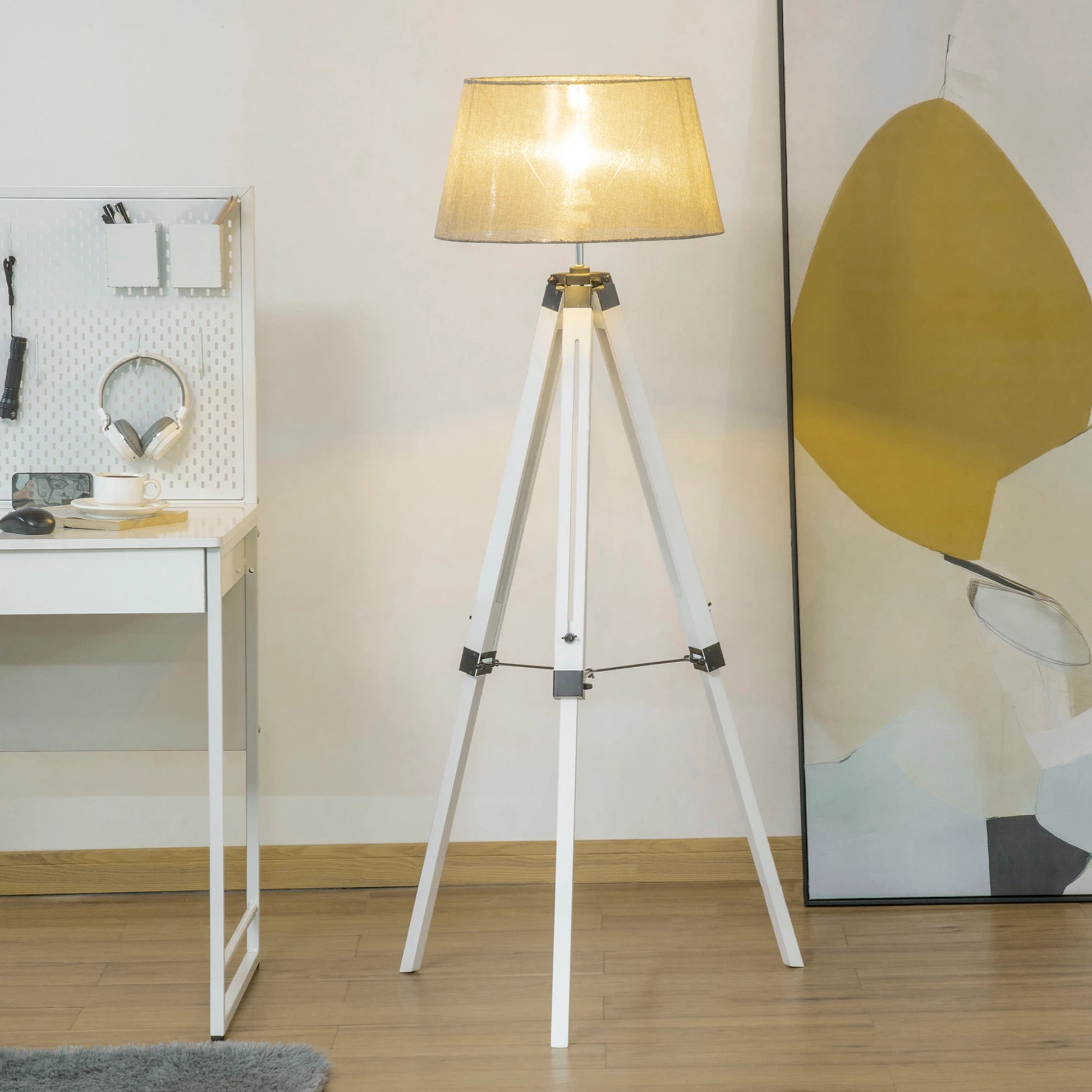 HOMCOM Tripod Floor Lamp, Adjustable with E26 Lamp Base - Rusted Decor 