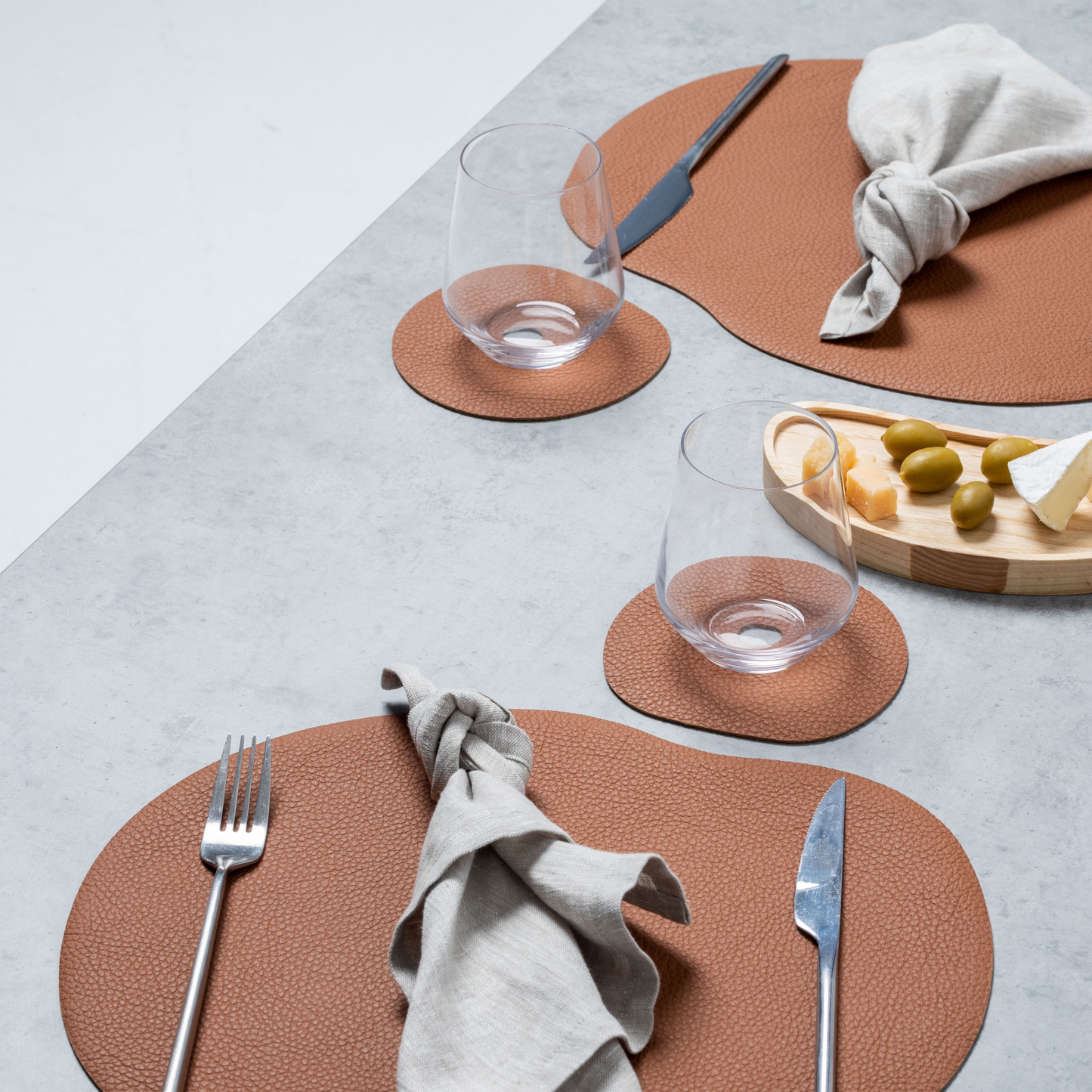 Natural leather placemat and coaster | rust brown - Rusted Decor 