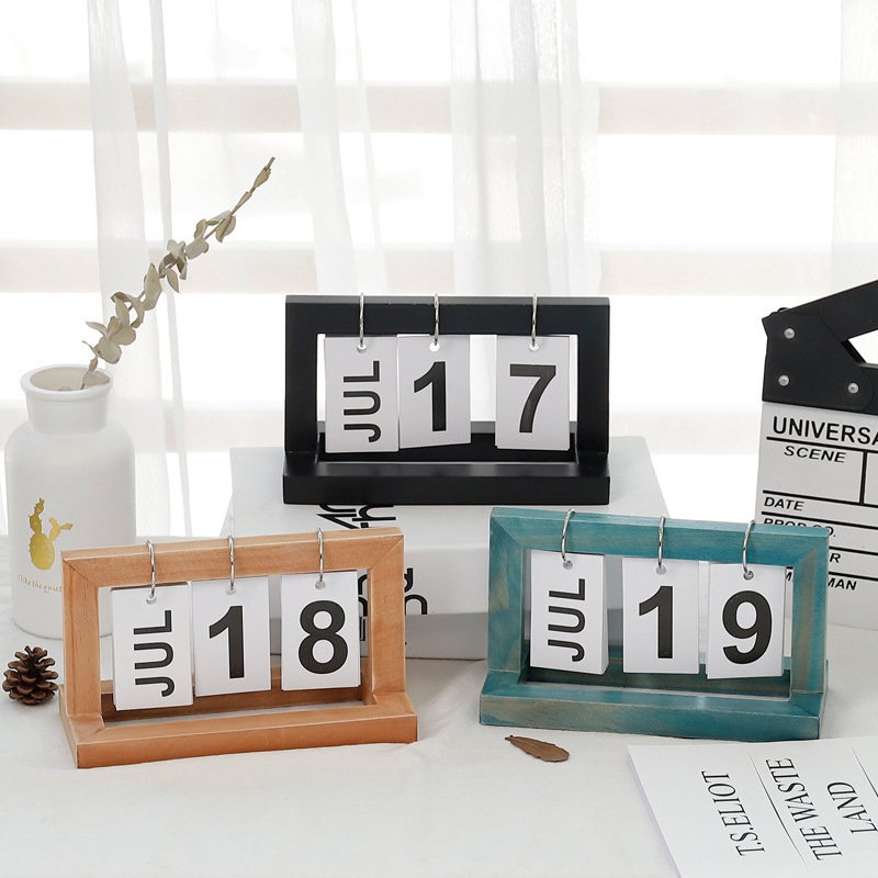 Desktop Wooden Flip Calendar - Rusted Decor 